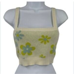 Witty Fox Size Large Young Contemporary Floral Knitted Crop Top. New With Tags